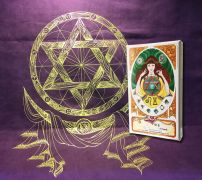 星光女神卡【盒裝版】＋限量大衛星日月輪【顯化聖壇布】：聆聽星星訊息，召喚內在之光――與靈氣、花精、光頻共振的訊息卡【首刷限量：大衛星日月輪   顯化聖壇布】